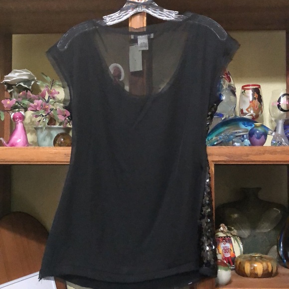 ✨HOST PICK!✨Ladies Arden B. Sequin Top - Picture 2 of 11